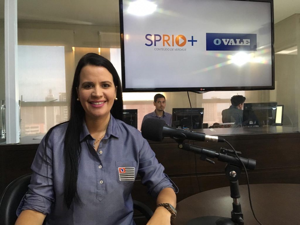 Leticia Aguiar quer homenagem a Ozires Silva