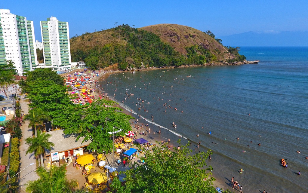 Mapeamento encontra resíduos de lixo em mais de 100 praias do Litoral Norte Paulista