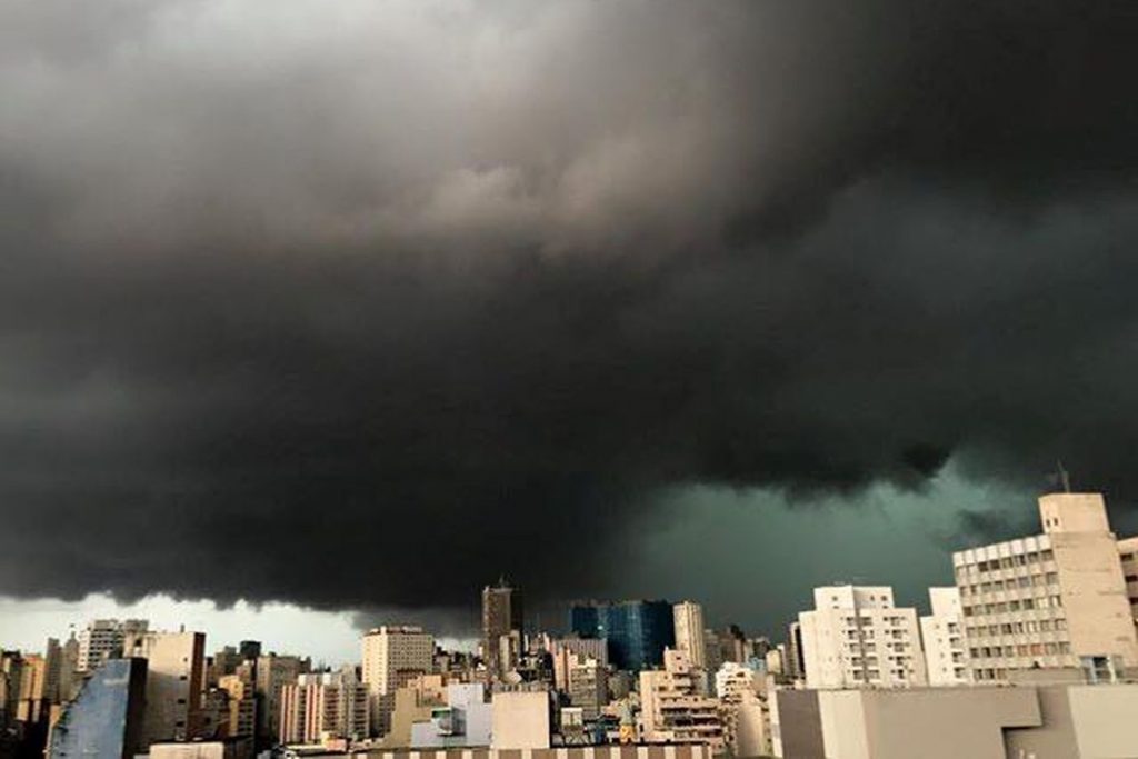 Cidade de São Paulo entra em estado de alerta para alagamentos