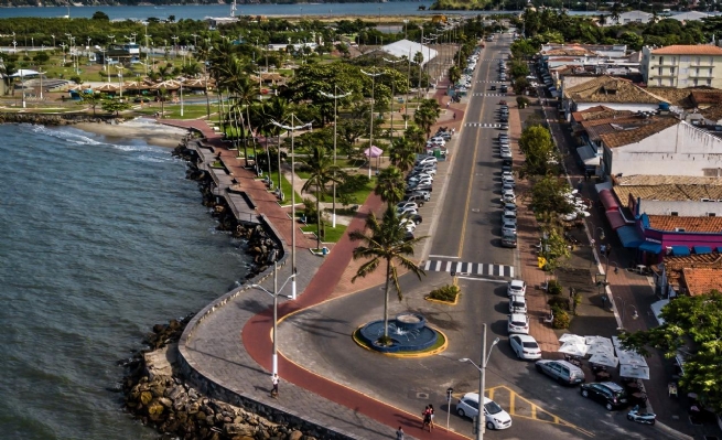 Prefeitura de São Sebastião inicia campanha de conscientização contra aglomeração na temporada