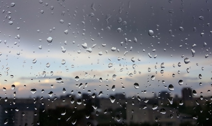 Forte chuva causa alagamento em Taubaté