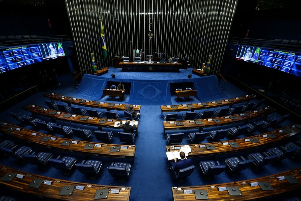 CCJ do Senado aprova extensão da posse de armas na zona rural