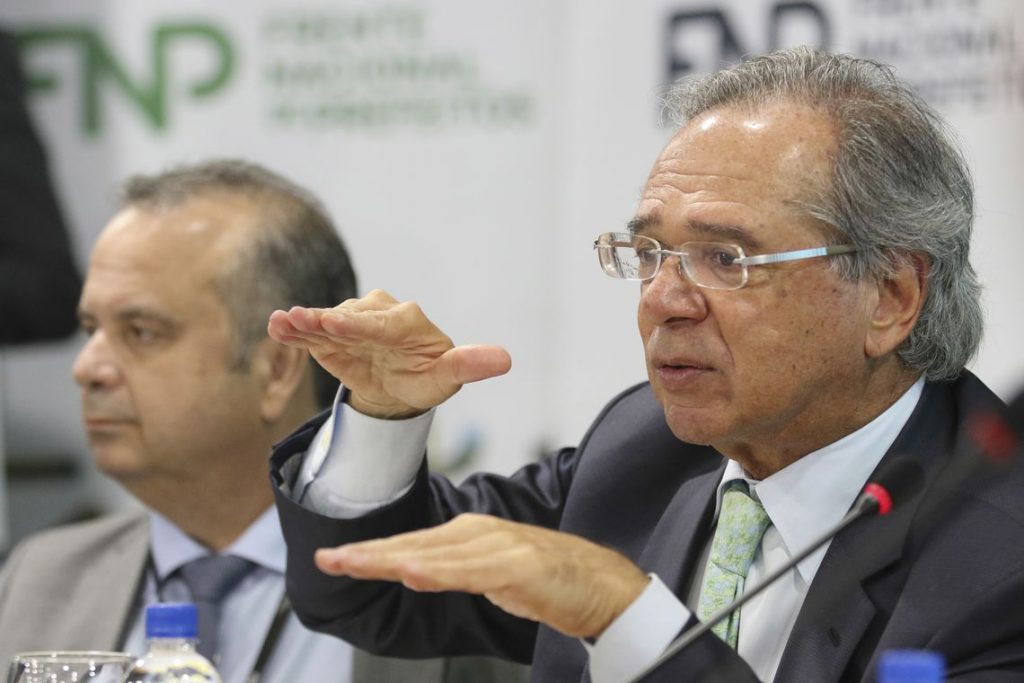 Governo deve reduzir previsão de crescimento da economia em 2019