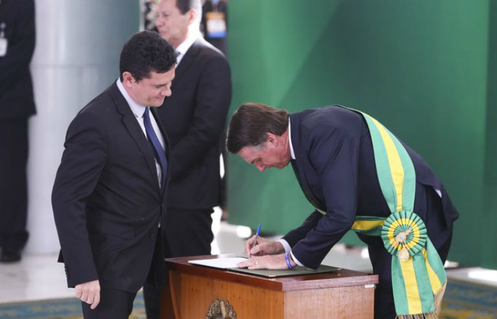 Bolsonaro nega que Moro escolherá próximo procurador da República
