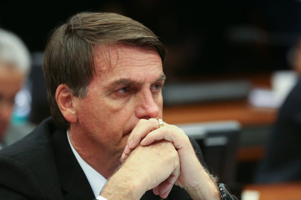 Bolsonaro e outros 23 parlamentares pedem bloqueio de fundo partidário do PSL