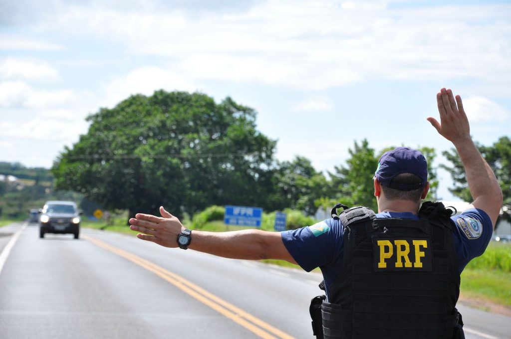 PRF registra queda de 50% no número de mortes durante feriado