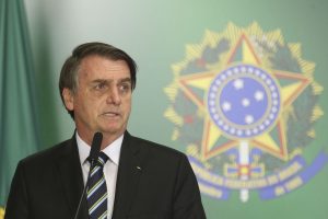 Governo publica lei que anistia multas de partidos políticos