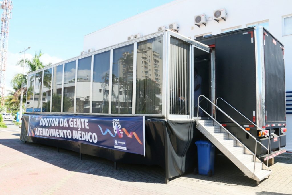 Caraguá recebe Carreta da Saúde para reforçar atendimento contra dengu