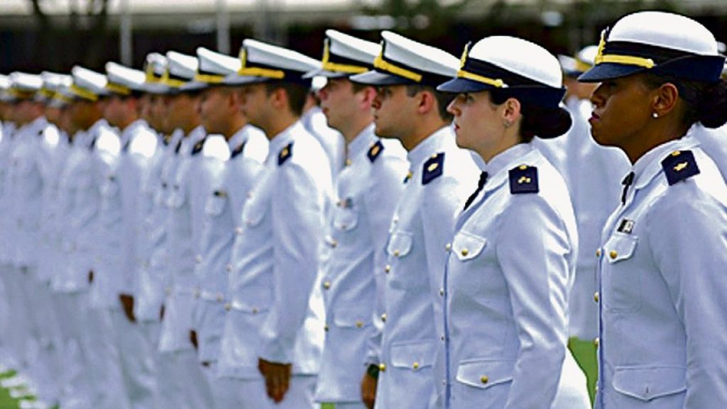 Marinha abre inscrições para concursos de níveis fundamental e superior