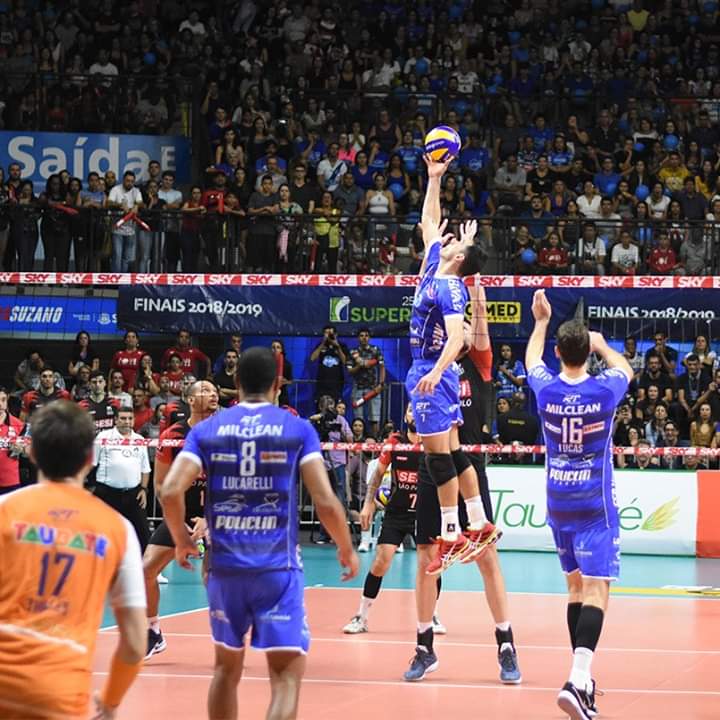Vôlei Taubaté perde para Sesi e terá que decidir a Superliga no próximo sábado