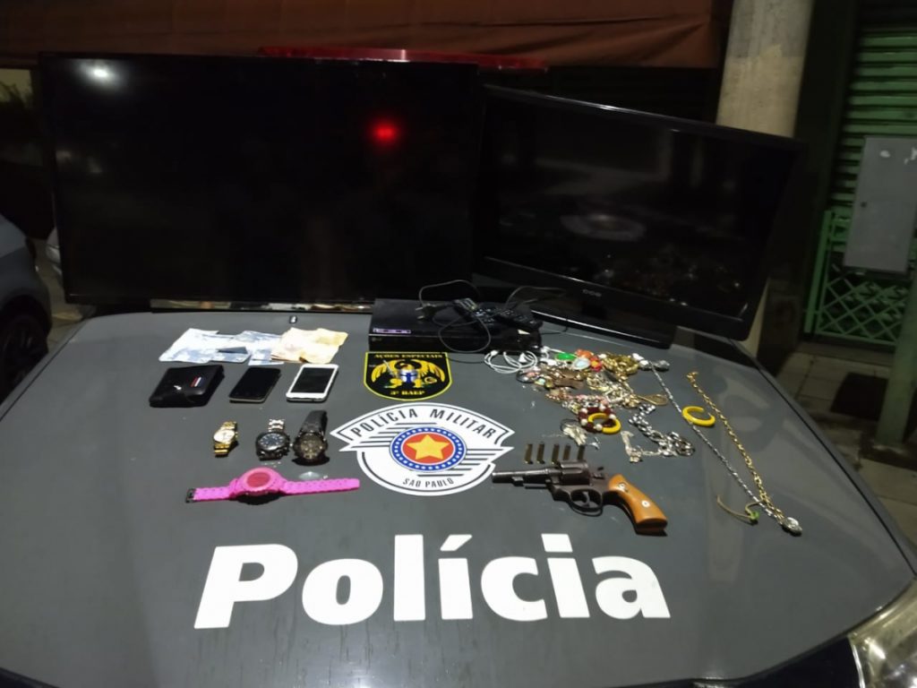 Beneficiados com 'saidinha' de Dia das Mães são presos em São José
