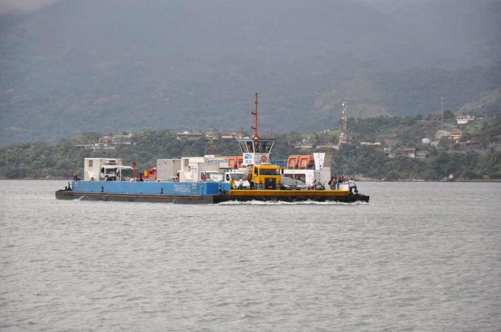Balsa retoma operação no Litoral Norte