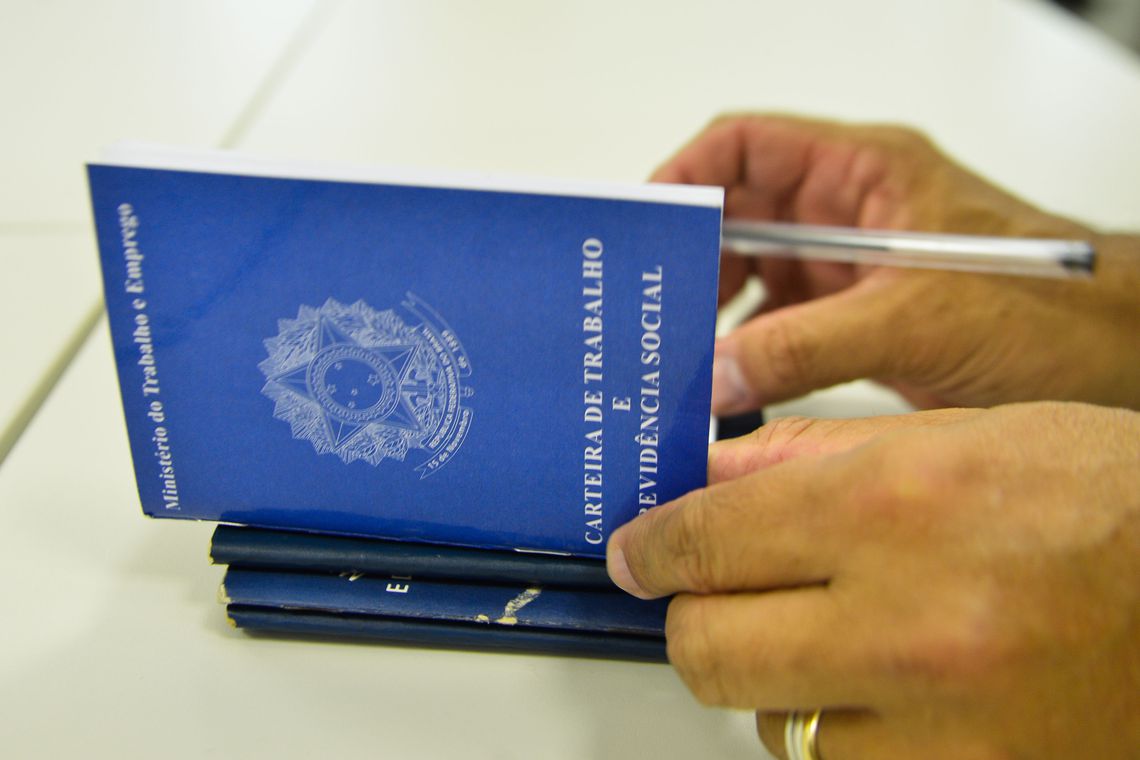 Primeiro emprego cai 3% no Vale em 2019, aponta Caged