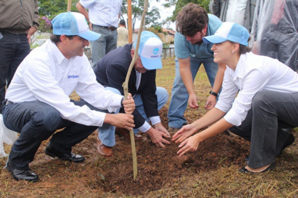 Jacareí participa de projeto que recupera bacias hidrográficas