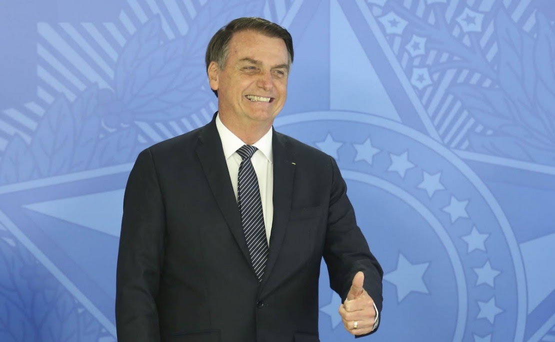 Povo está indo às ruas em defesa do futuro da nação, diz Bolsonaro