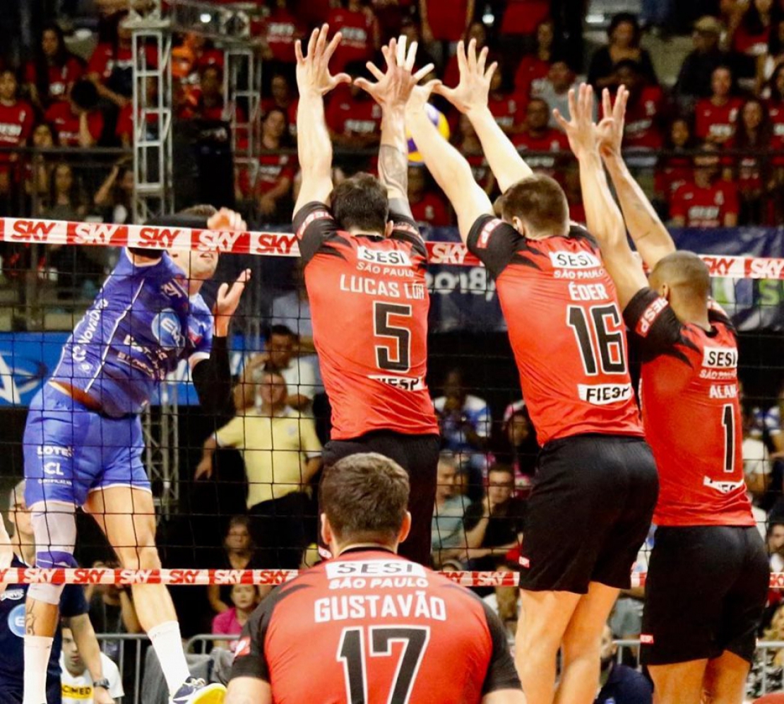 Vôlei Taubaté vence Sesi e fica a uma vitória do título da Superliga