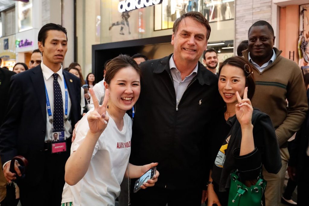Aprovação do governo Bolsonaro vai a 32%, menor índice desde a posse, e empata com desaprovação