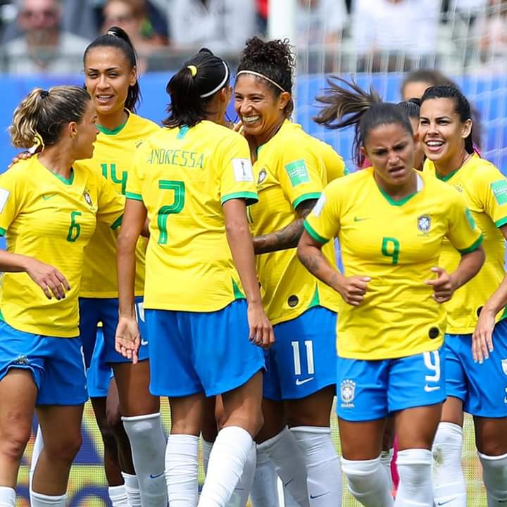 Cristiane marca três gols e Brasil estreia com vitória na Copa do Mundo Feminina