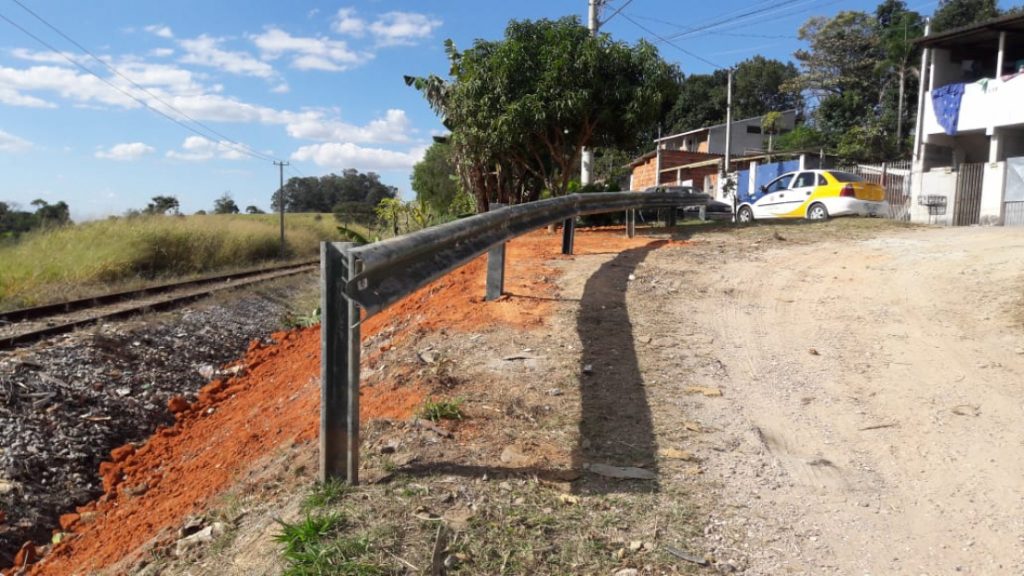 Prefeitura de São José fecha área de despejo irregular na zona leste