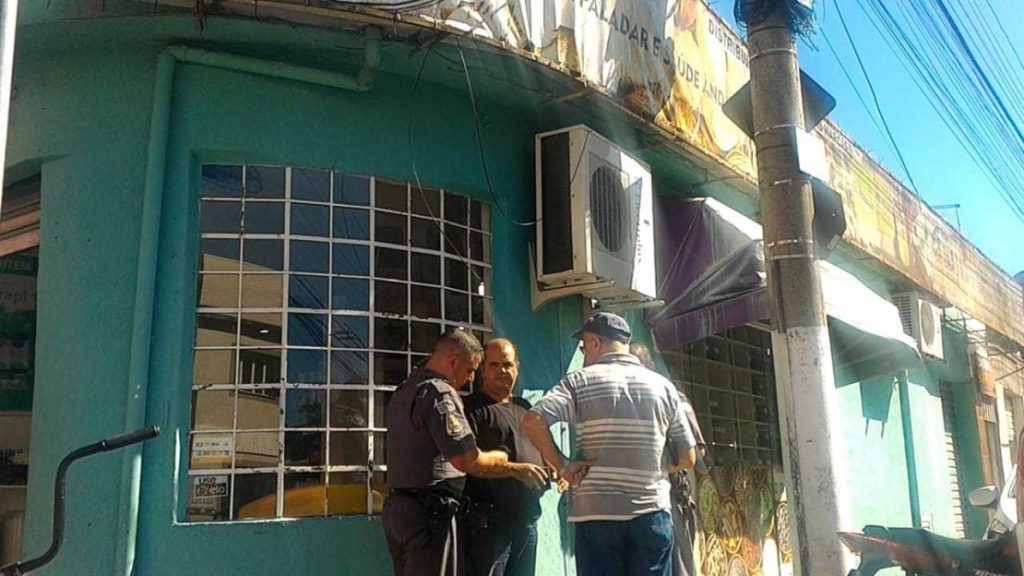 Procurador da Câmara de Queluz é preso suspeito de envolvimento com tráfico de drogas