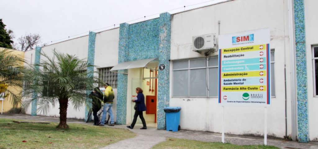 Vazamento de água suspende atendimentos no SIM de Jacareí