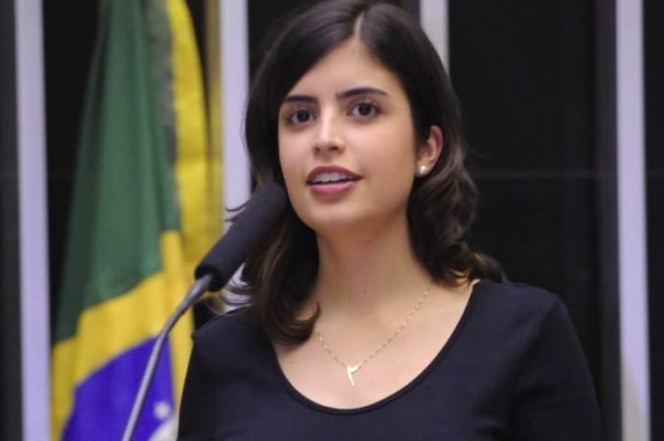 Tabata Amaral é a favor da reforma da Previdência