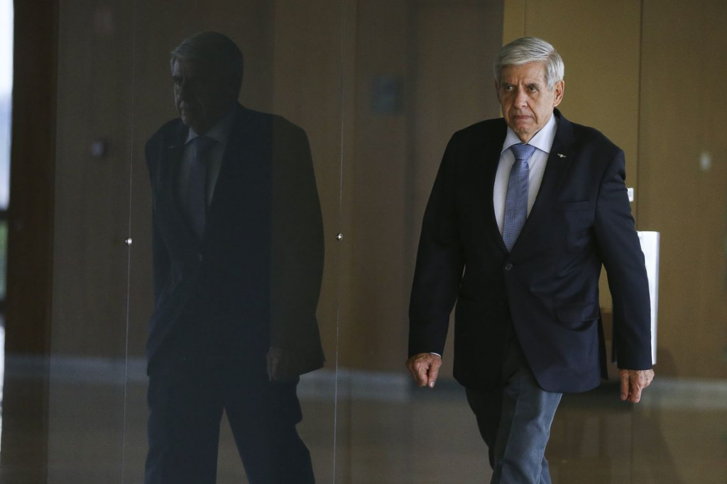 General Augusto Heleno: prisão de militar é "desagradável" em momento do G20