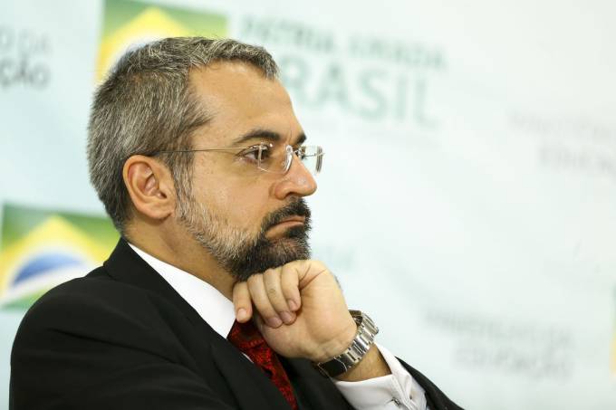 Bolsonaro não tive acesso prévio às provas do Enem, diz ministro