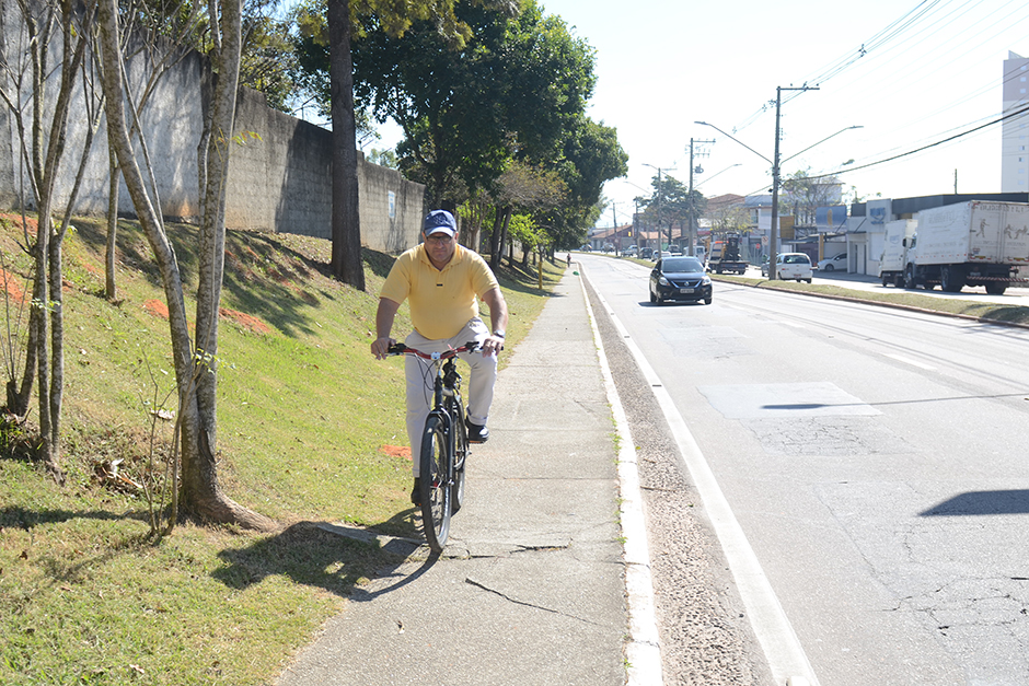 Prefeitura assina ordem de serviço para construção da ciclovia que ligará o DCTA ao aeroporto municipal