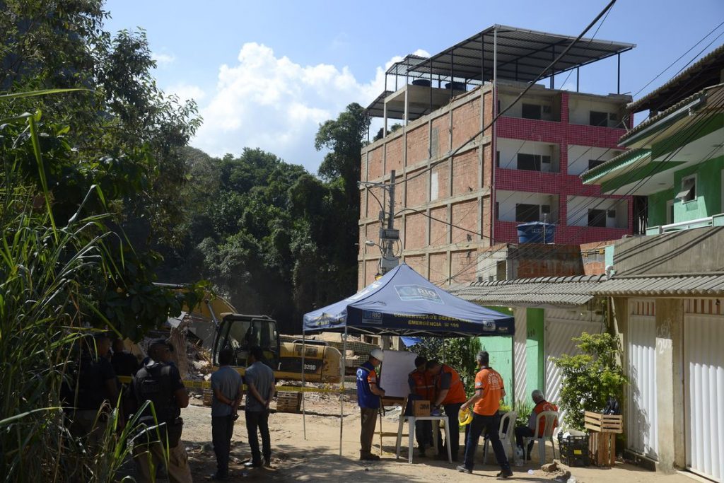 Operação prende 11 acusados de construir imóveis na Muzema
