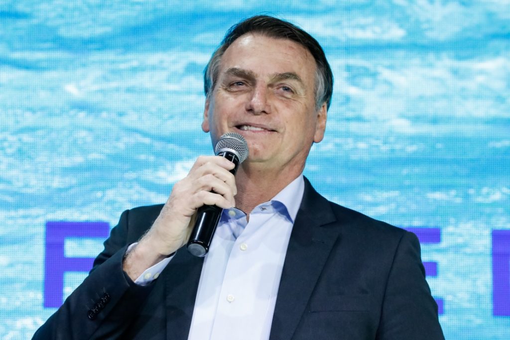 'Não peço, eu mando', diz Bolsonaro sobre saída de diretor do Inpe