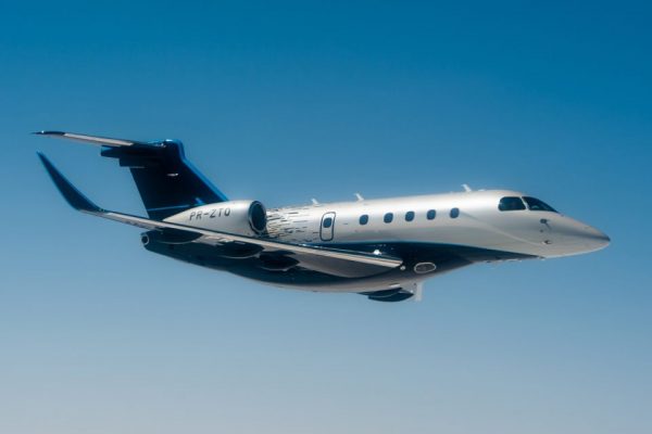 Embraer fecha venda de US$ 1,4 bilhão