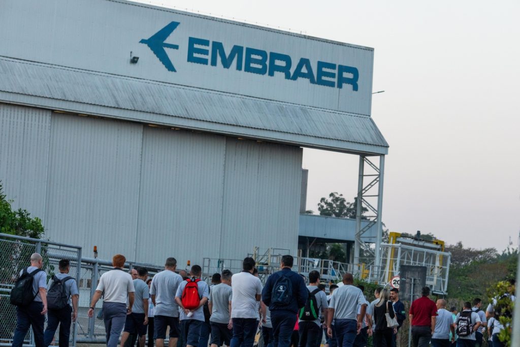 Por aumento, sindicato ameaça parar sete empresas do setor aeroespacial