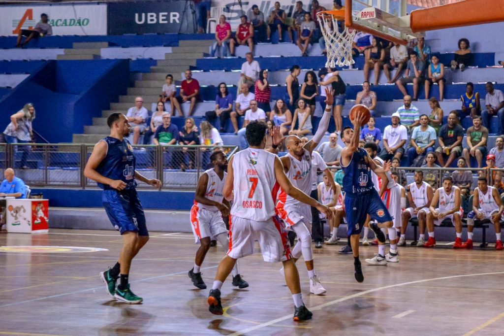 São José encara Franca no primeiro jogo das quartas de final