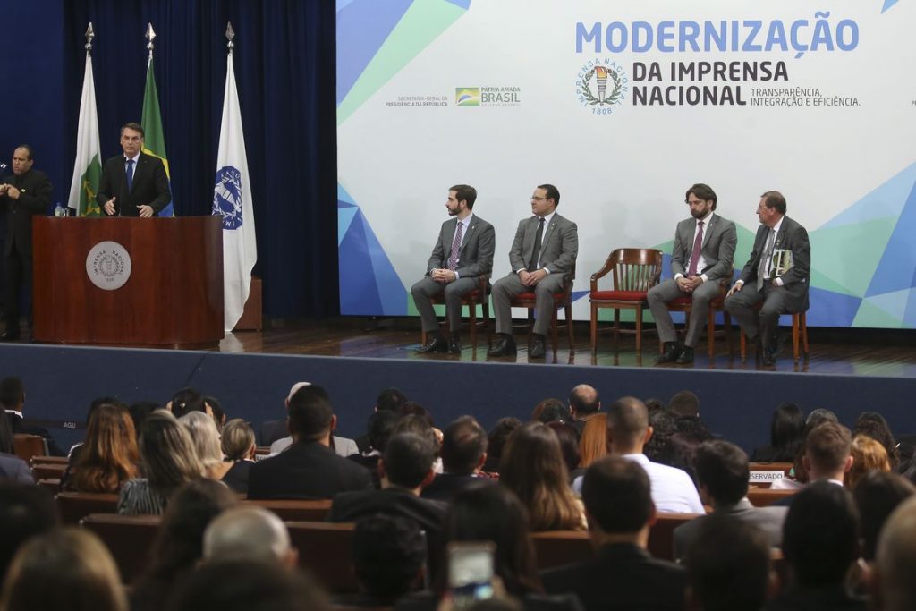 Decreto torna gratuita publicações de órgãos federais no DO
