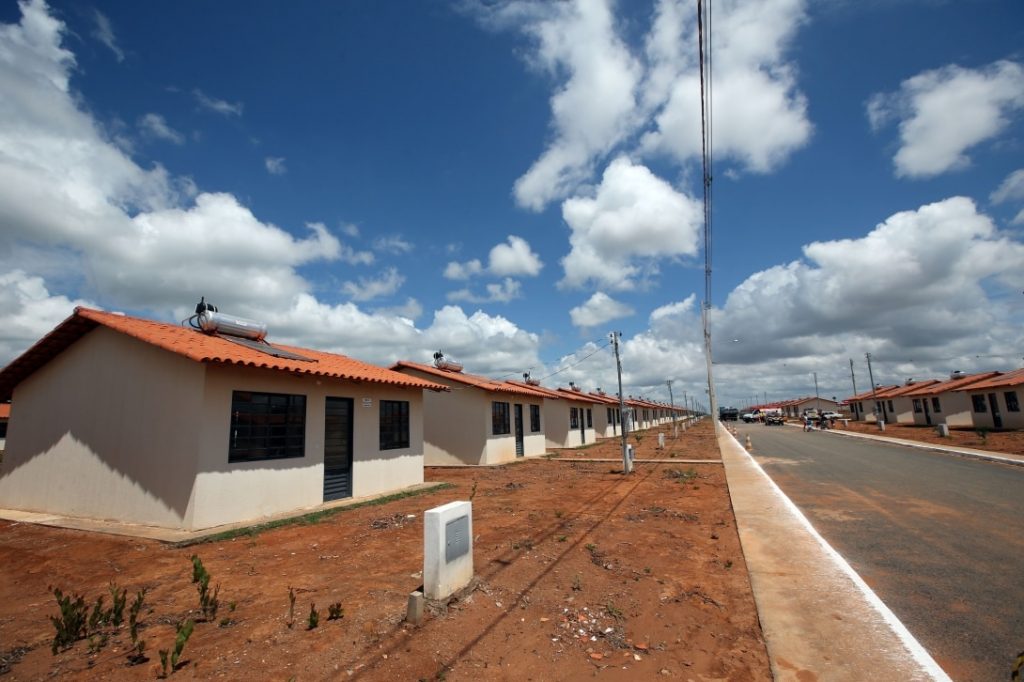 Cidades do Vale recebem unidades habitacionais de programa do Estado