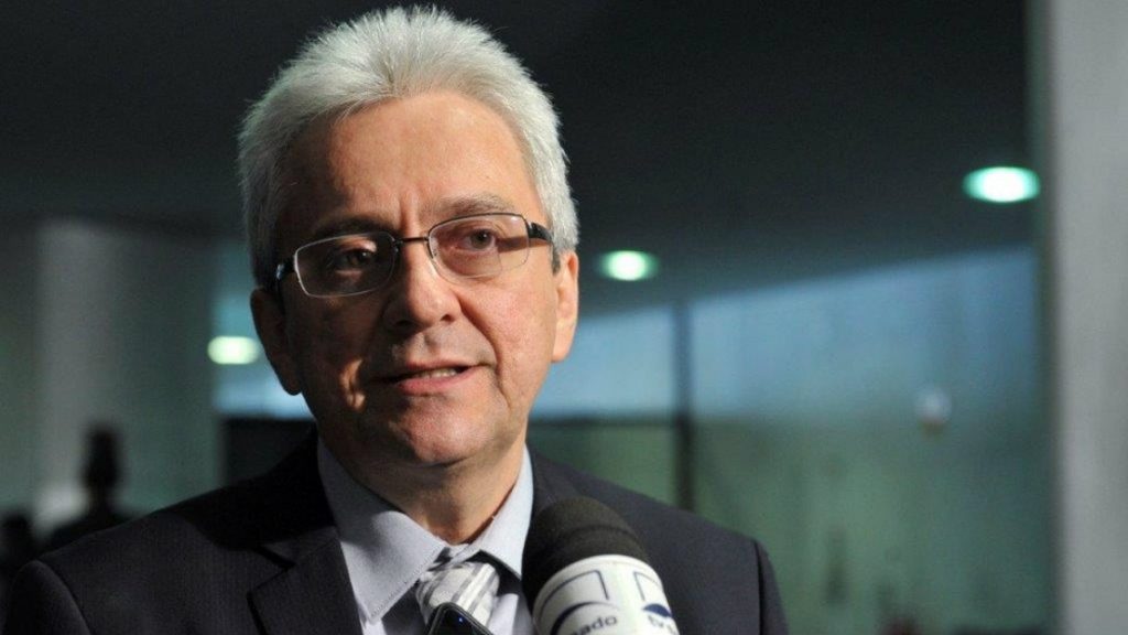 Auditor fiscal José Barroso Tostes Neto é novo secretário da Receita