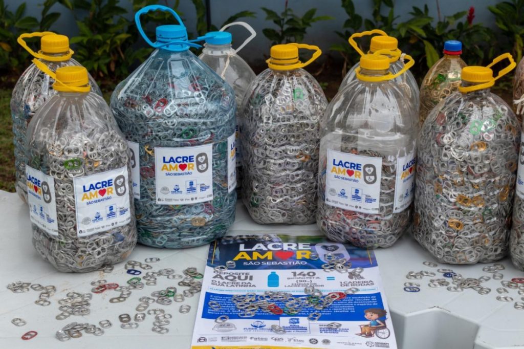 Campanha solidária troca lacres de alumínio por cadeiras de rodas em São Sebastião