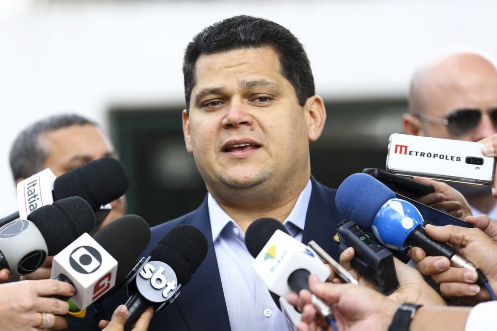 img-responsive Alcolumbre diz que indicação do PGR deve ser votada na semana do dia 22