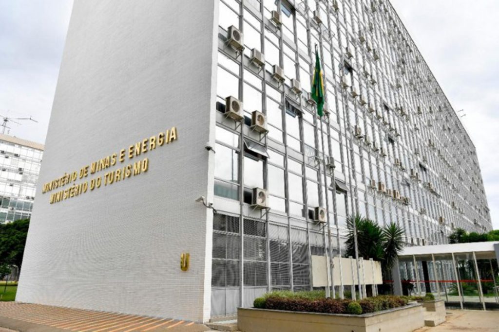 Governo cria grupo técnico para desenvolvimento do setor nuclear