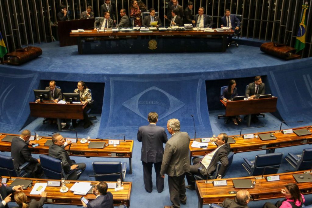 Senado aprova PEC Paralela da Previdência em primeiro turno