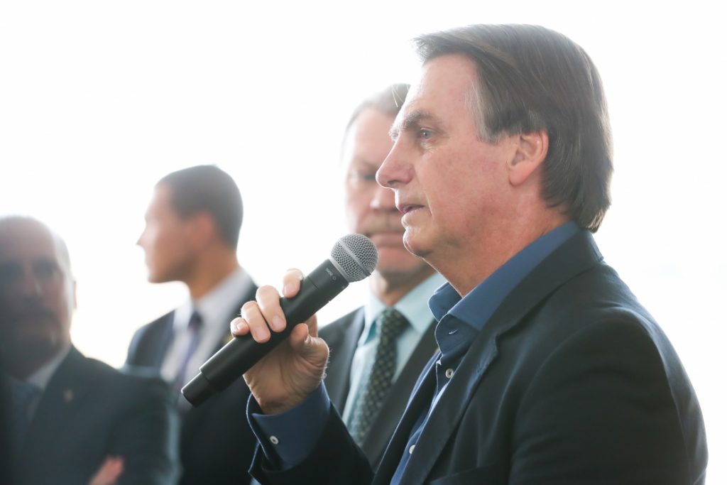 Bolsonaro chega a Pequim se reúne com empresários