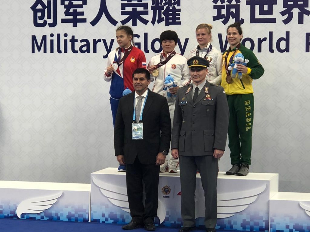 Laís Nunes é bronze no wrestling dos Jogos Mundiais Militares