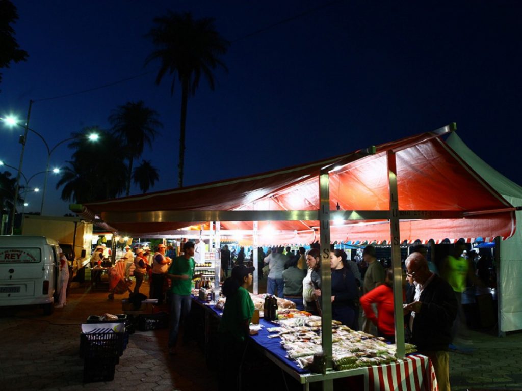 Projeto na Câmara de São José propõe mudanças em feiras noturnas