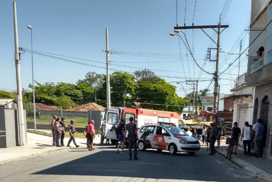 Jovem é atropelado por caminhão em Lorena