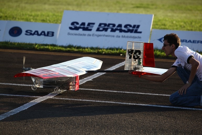 AeroDesign começa hoje com 95 aviões e 1,3 mil participantes em São José