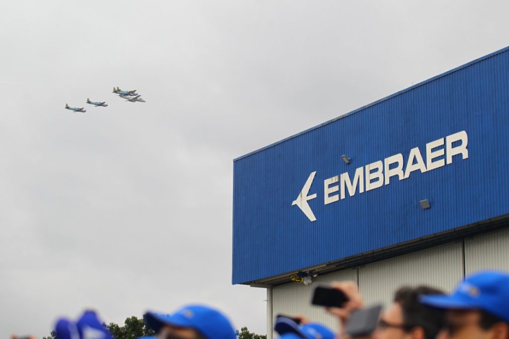 Embraer reforça home office contra coronavírus