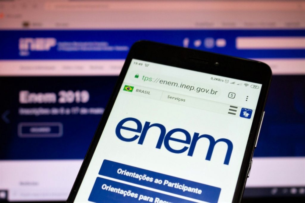 A 6 dias do Enem, 1,2 milhão de inscritos não sabem local da prova