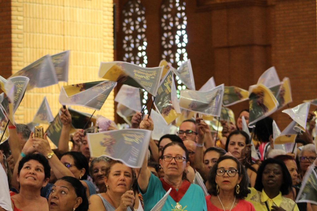 Santuário vai superar expectativa de público e espera mais 80 mil neste domingo