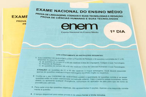 Mais de 5 milhões de candidatos fazem provas do Enem neste domingo